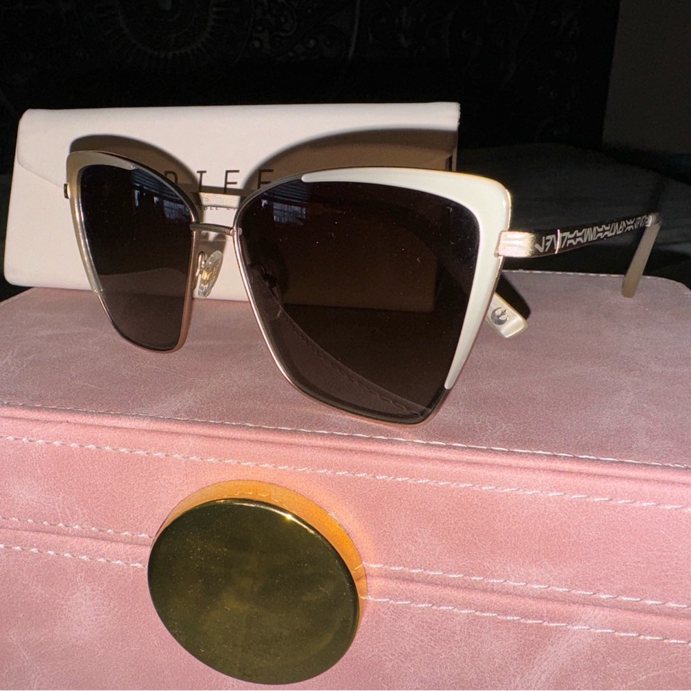 Diffe Eyewear Star Wars Sunglasses - Princess Leia